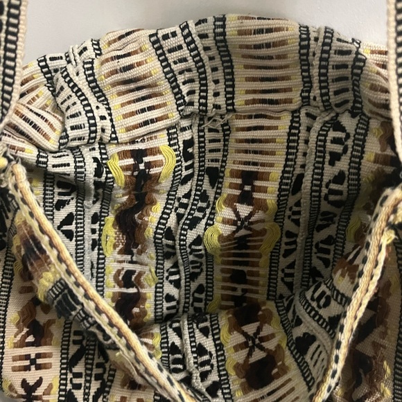 Tribal Patterned Tan and Black Shoulder Bag - Picture 3 of 4